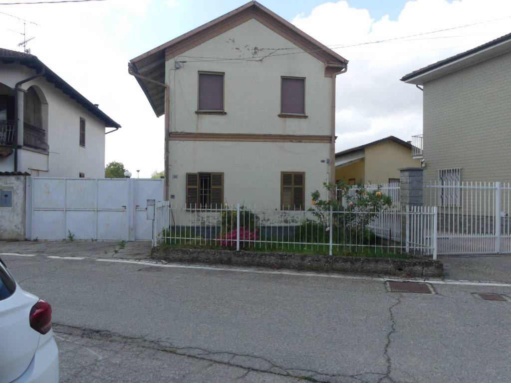 casa indipendente in vendita a Pezzana