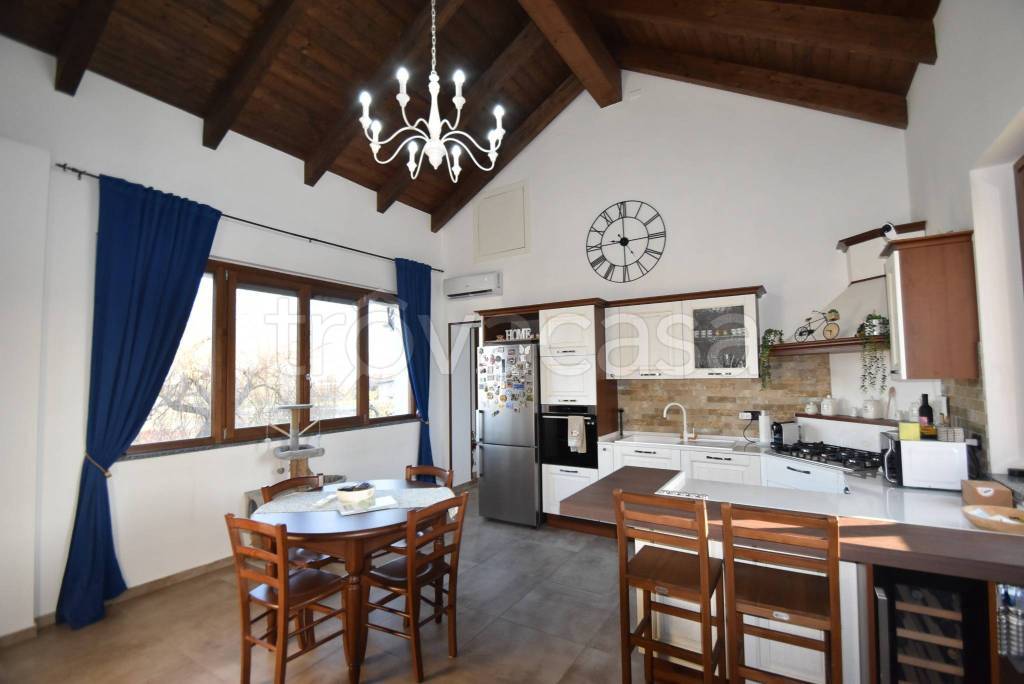 casa indipendente in vendita a Pezzana
