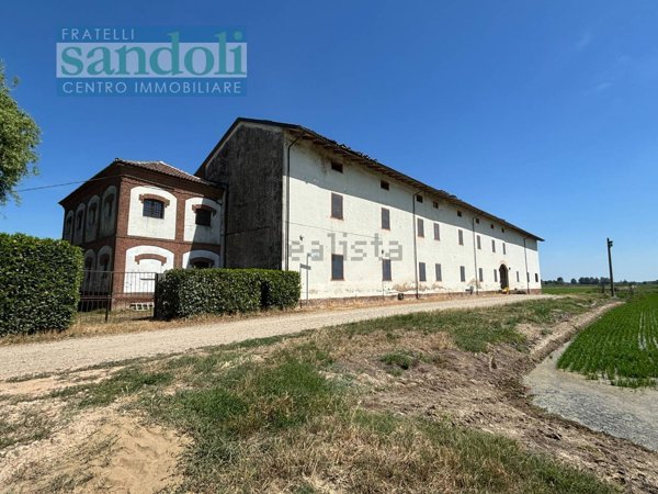 casa indipendente in vendita a Pezzana