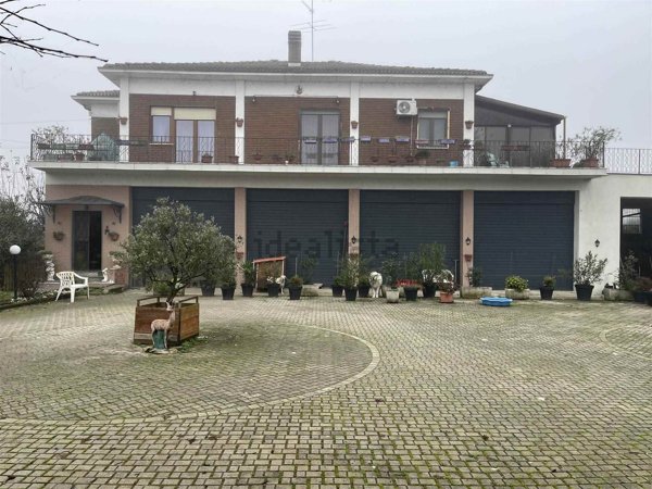 casa indipendente in vendita a Pezzana