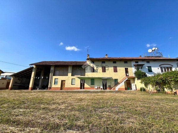 casa indipendente in vendita a Pezzana