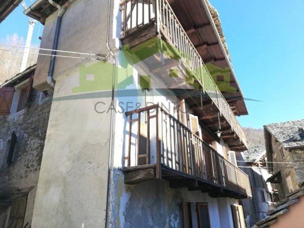 casa indipendente in vendita a Pila