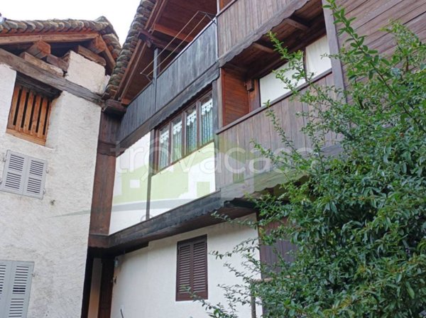 casa indipendente in vendita a Piode