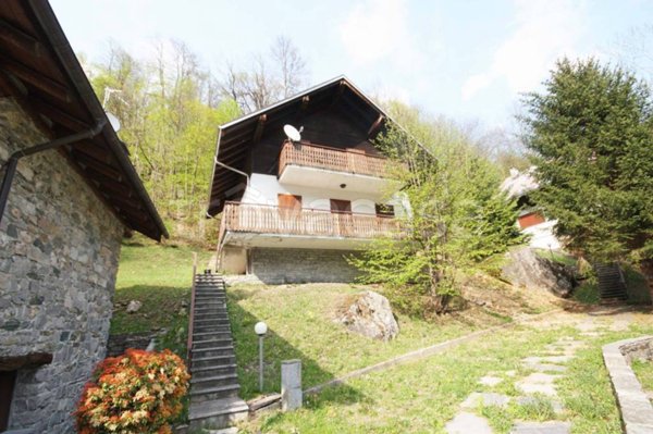 casa indipendente in vendita a Piode