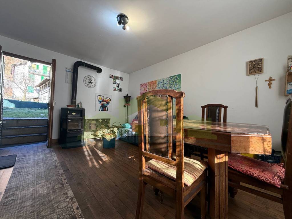 casa indipendente in vendita a Piode