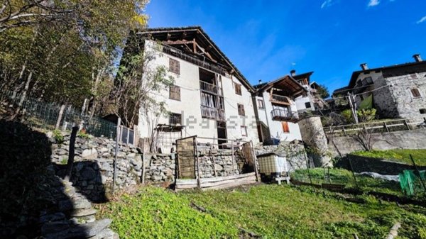 casa indipendente in vendita a Piode