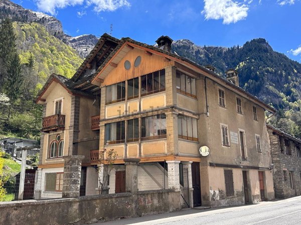 appartamento in vendita a Piode in zona Piedimeggiana