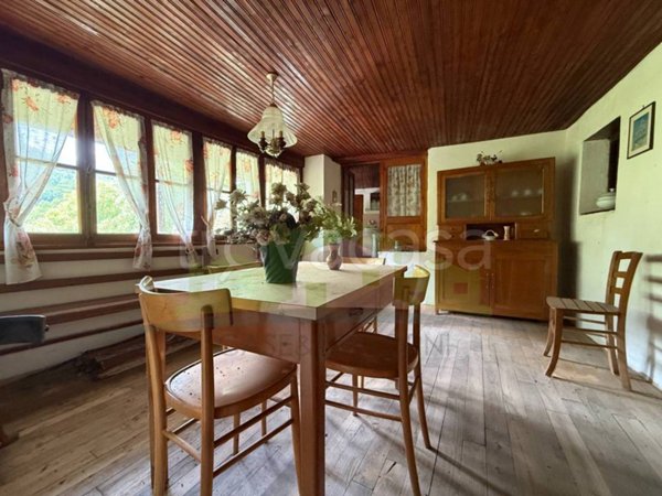 casa indipendente in vendita a Piode in zona Piedimeggiana