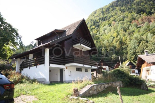 casa indipendente in vendita a Piode in zona Piedimeggiana