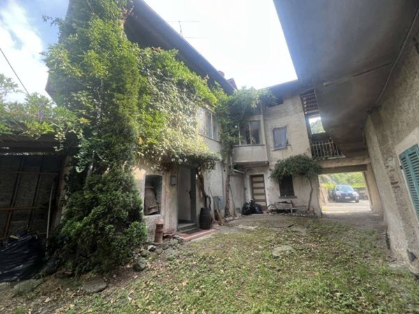 casa indipendente in vendita a Postua
