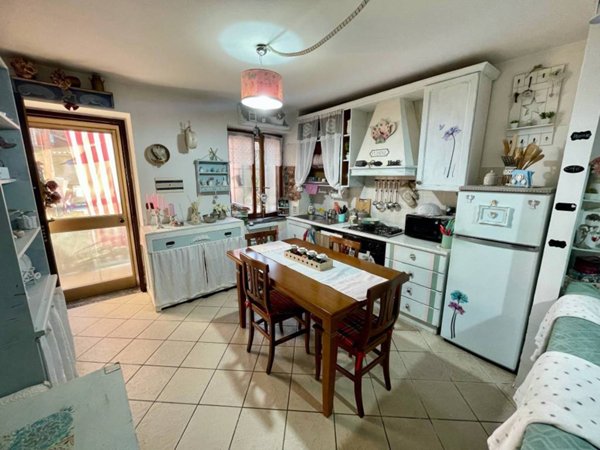 casa indipendente in vendita a Prarolo