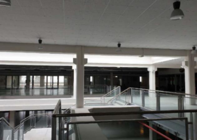 locale commerciale in vendita a Prarolo
