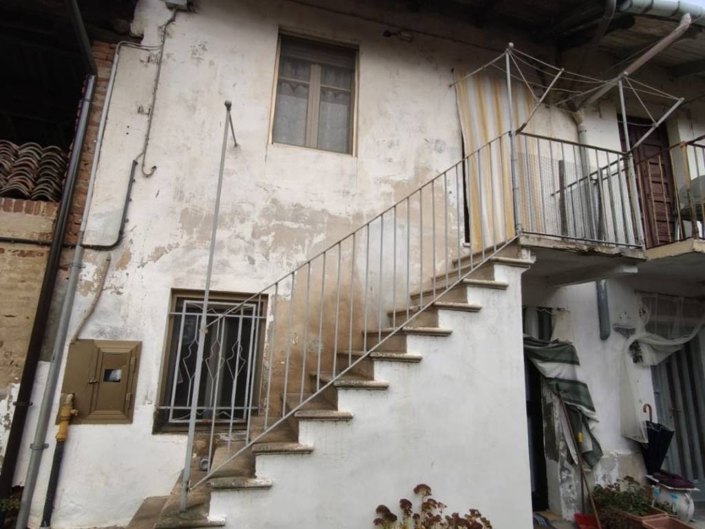 casa indipendente in vendita a Prarolo