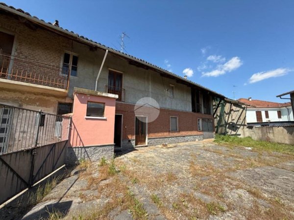 casa indipendente in vendita a Prarolo