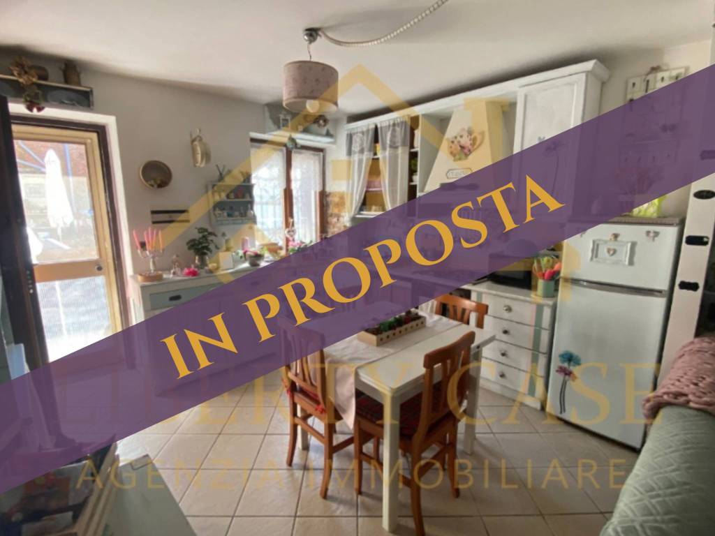 casa indipendente in vendita a Prarolo