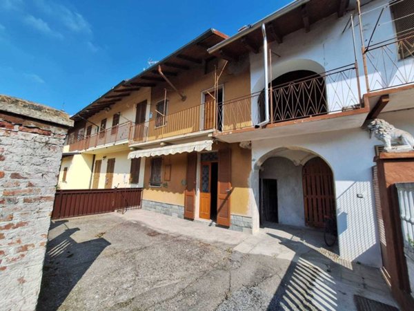 casa indipendente in vendita a Prarolo