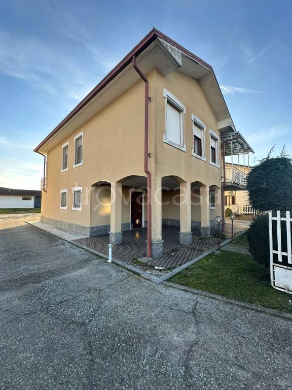 casa indipendente in vendita a Prarolo