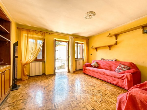 appartamento in vendita a Quarona in zona Doccio