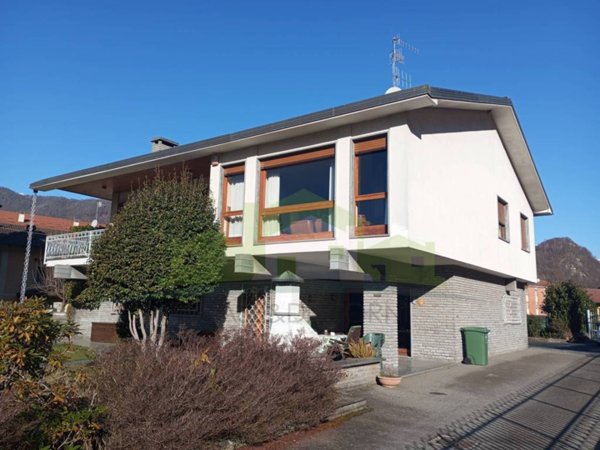 casa indipendente in vendita a Quarona