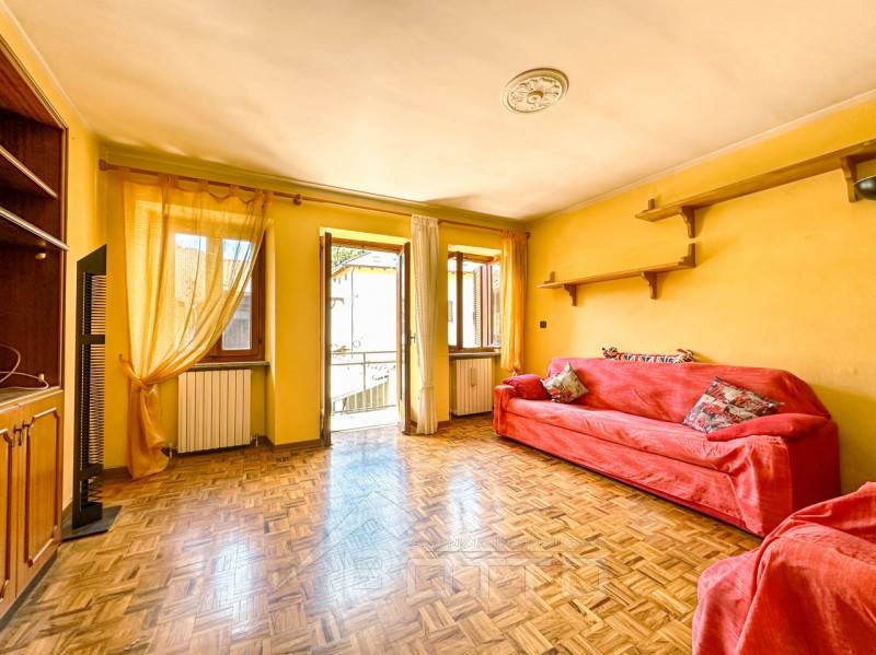 appartamento in vendita a Quarona in zona Doccio