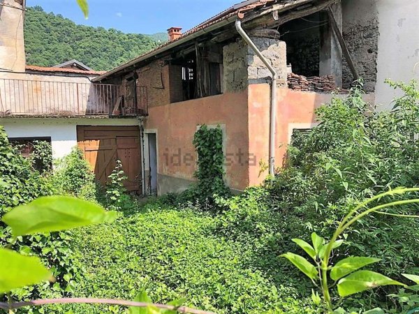casa indipendente in vendita a Quarona