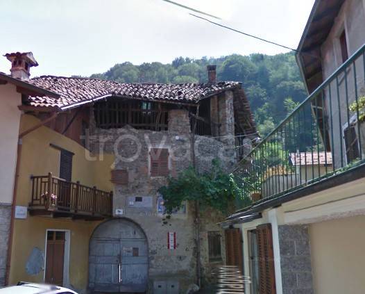 casa indipendente in vendita a Quarona in zona Valmaggiore