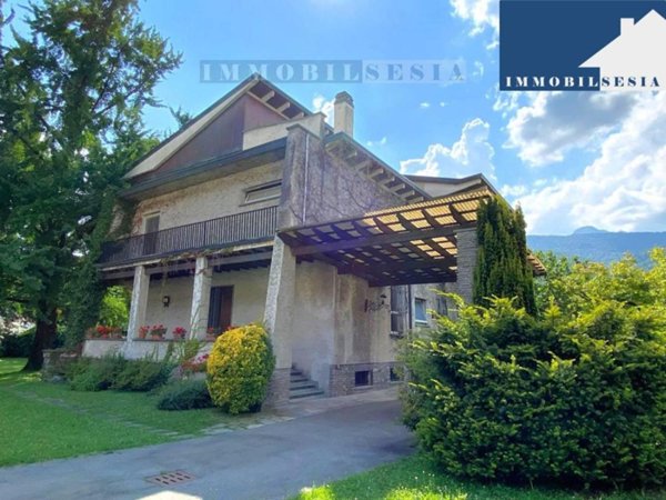 casa indipendente in vendita a Quarona