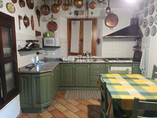 casa indipendente in vendita a Quarona in zona Doccio