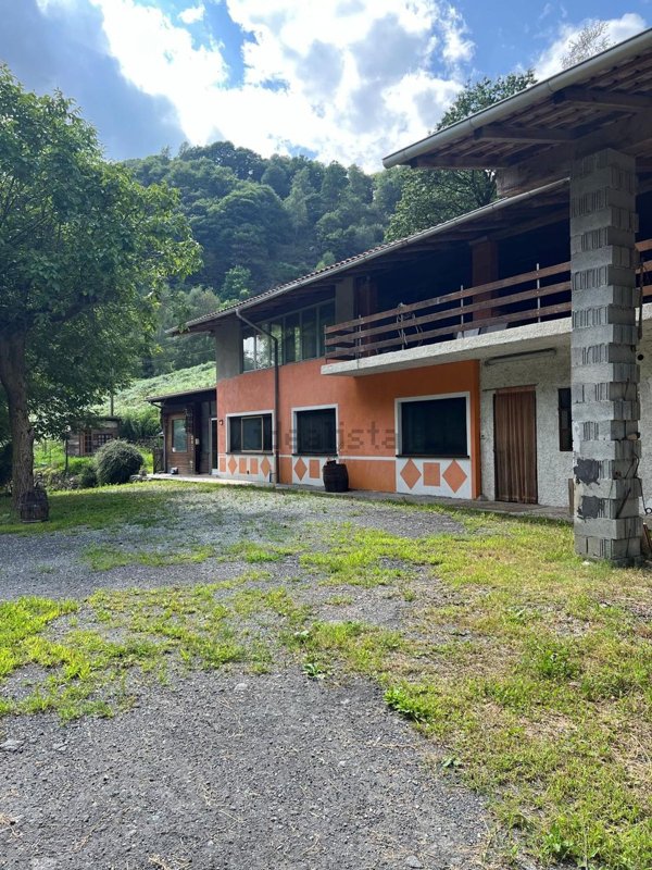 casale in vendita a Quarona