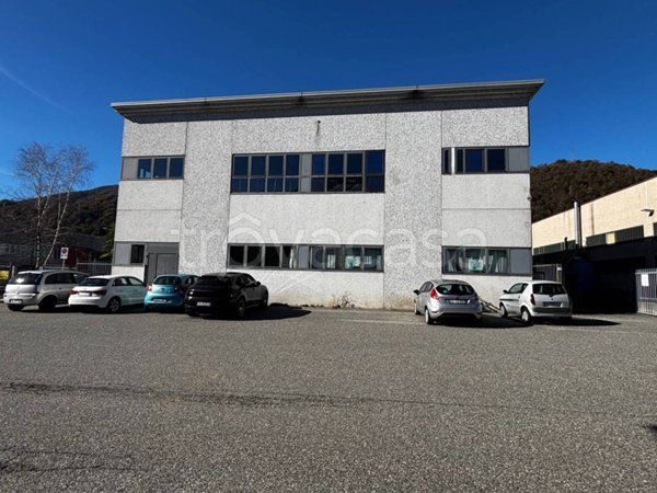 negozio in vendita a Quarona