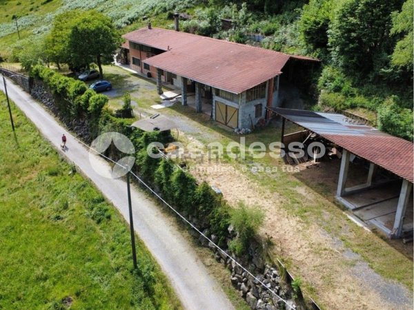 casa semindipendente in vendita a Quarona