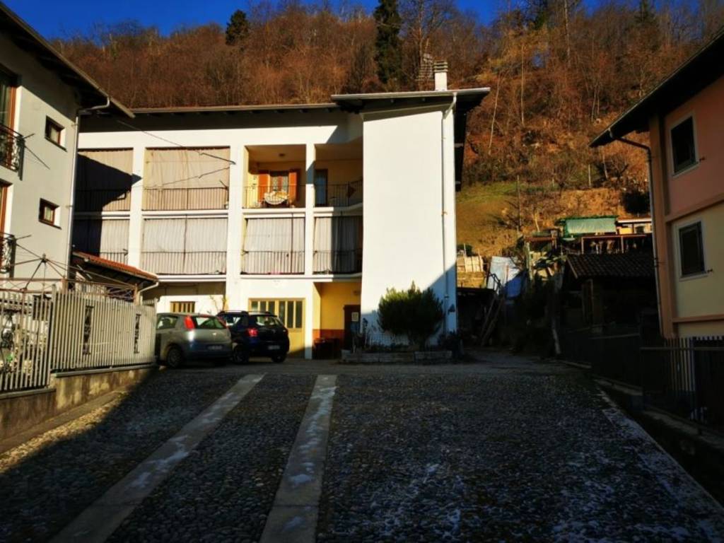 casa indipendente in vendita a Quarona