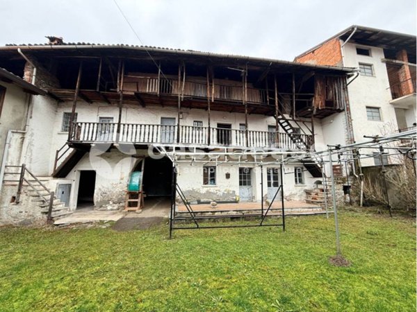 casa indipendente in vendita a Quarona