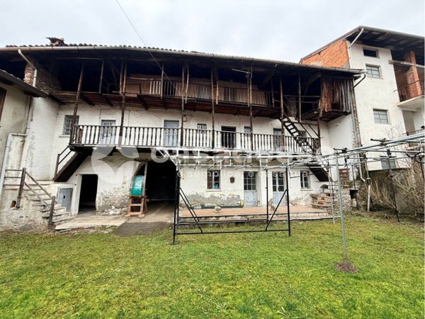 casa semindipendente in vendita a Quarona