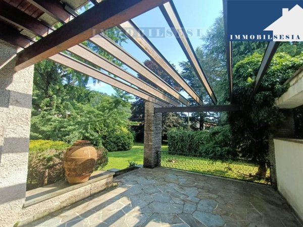 casa indipendente in vendita a Quarona