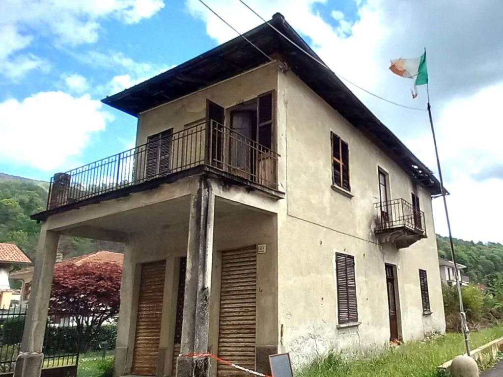 casa indipendente in vendita a Quarona