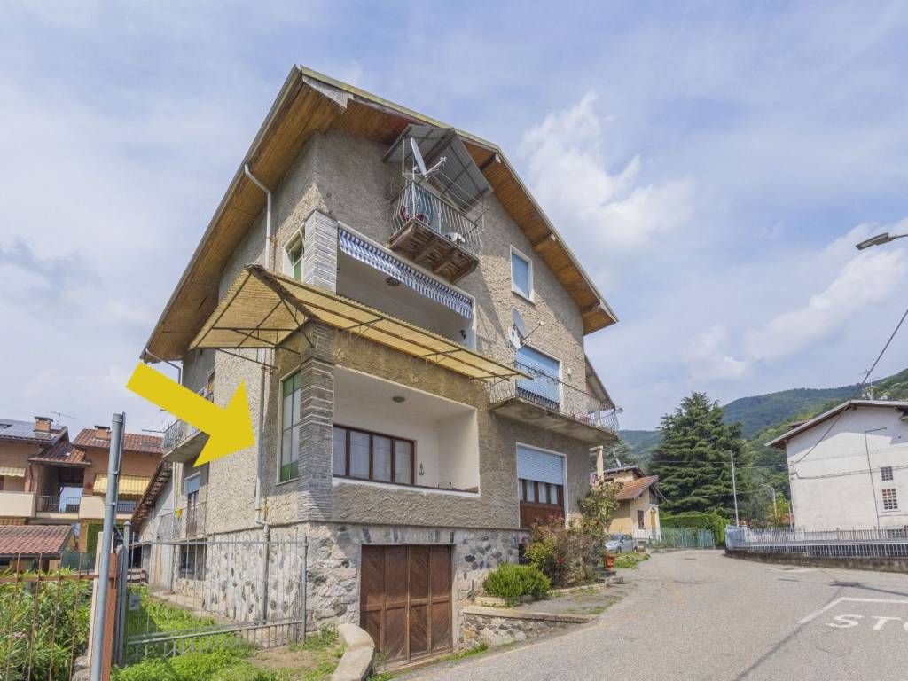 appartamento in vendita a Quarona in zona Doccio