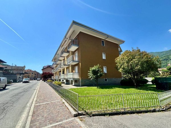 appartamento in vendita a Quarona in zona Doccio