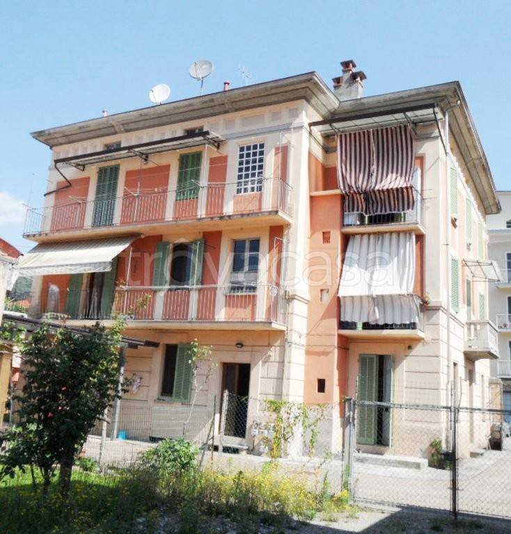 appartamento in vendita a Quarona in zona Doccio
