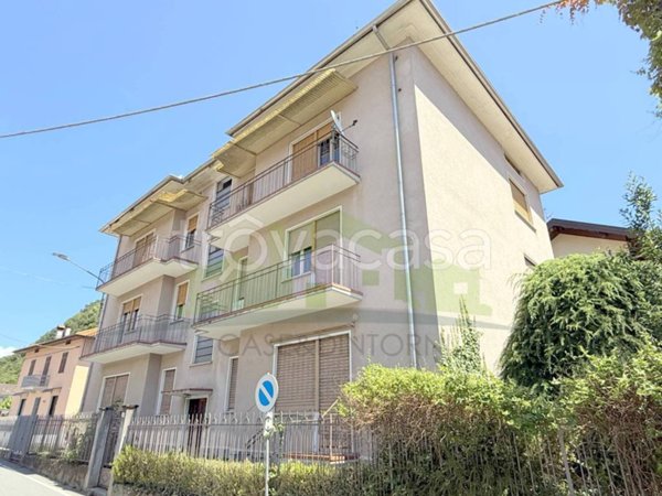 casa indipendente in vendita a Quarona in zona Doccio