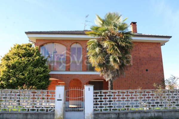 casa indipendente in vendita a Quinto Vercellese