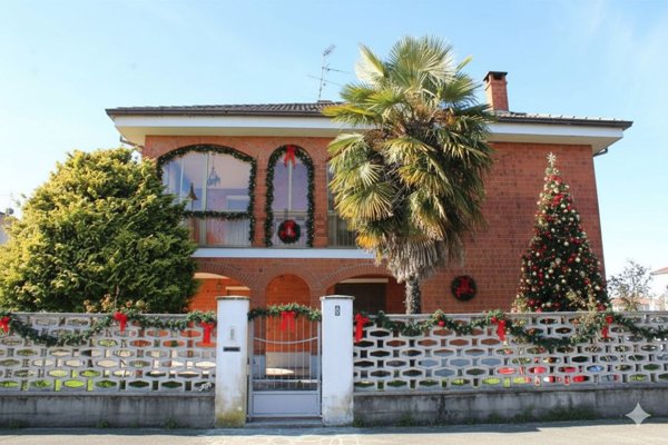 casa indipendente in vendita a Quinto Vercellese