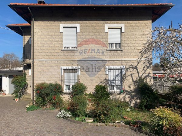 casa indipendente in vendita a Roasio