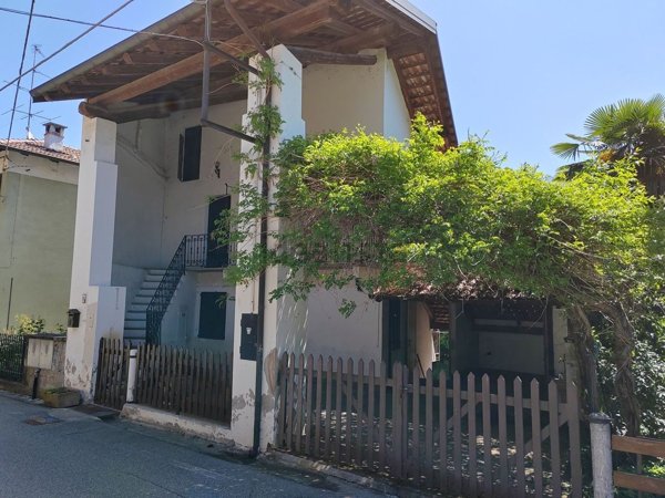 casa indipendente in vendita a Roasio