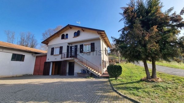 casa indipendente in vendita a Roasio
