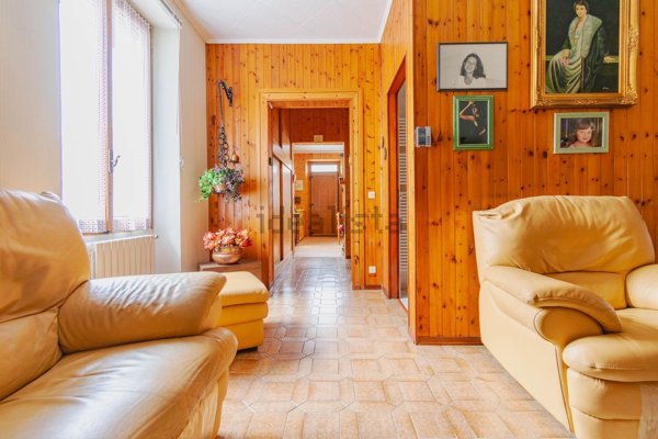 casa semindipendente in vendita a Roasio