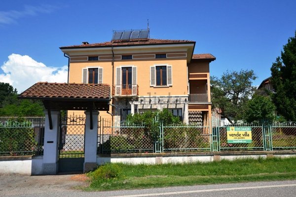 casa indipendente in vendita a Roasio