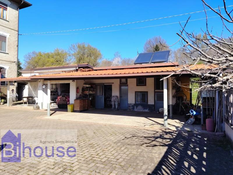 casa indipendente in vendita a Roasio