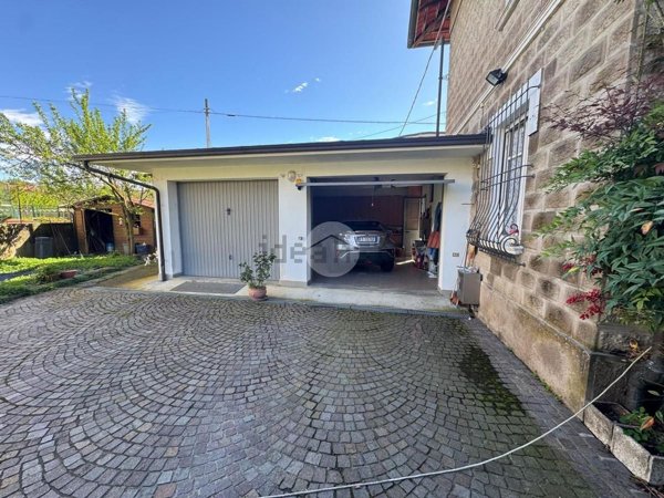 casa indipendente in vendita a Roasio