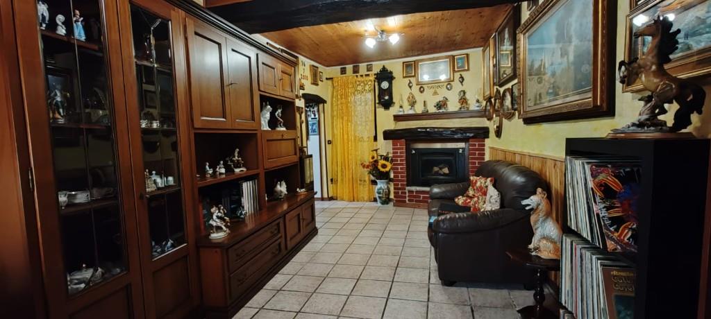 casa indipendente in vendita a Roasio in zona Corticella